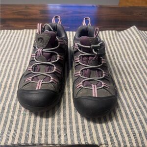 Keen Kids Sneakers - Black and Purple